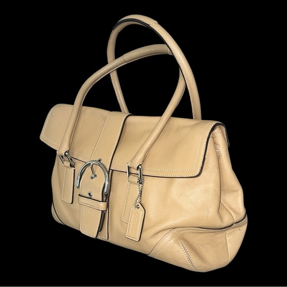 Vintage Coach Tan Satchel with Elegant Design Excellent Condition - Picture 2 of 7